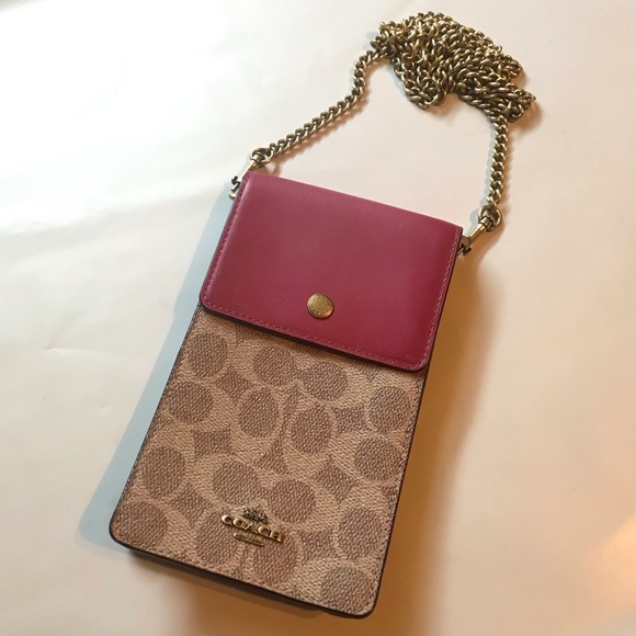 coach phone crossbody in pebbled leather